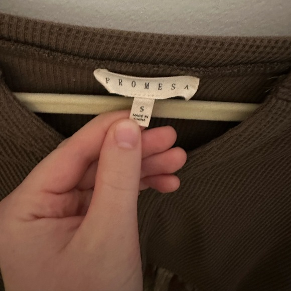 Women’s thermal/ plaid long sleeve shirt - Picture 2 of 5